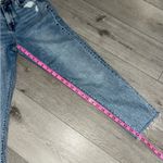 American Eagle mom jean raw hem light wash 4 Photo 9