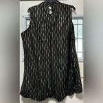 SheIn Woman’s  Hi-Low Tank Blouse Black Gold Stripe (392) Photo 3