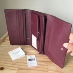 Kate Spade Wallet Photo 3