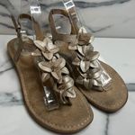 B.O.C. Women's Gold Metallic Leather Floral Ankle Strap Comfort Sandals Sz 8 Photo 0