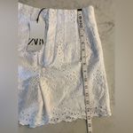 ZARA  Women's White Eyelet High Rise Shorts Size XS New Photo 7