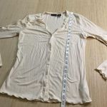 Tahari Women Cream Ivory Long Sleeve Button Up Ribbed Scalloped Blouse Medium Photo 4