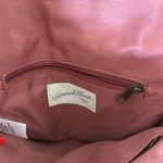 Universal Threads Pink Crossbody purse Photo 2