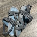 Baretraps  Gray Strappy Sandals with Blue Footbed Photo 6