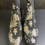 Anne Klein  Gorgia Black Floral Textile/Shoes Ankle Boots Size 10M SKU 2967 Photo 0
