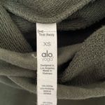 Alo Yoga Falls Green Short Sleeve Pullover Hoodie XS Photo 6