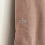 Alo Yoga  Ruched Soft Sculpt Pant in Taupe, Size Large Long 33" inseam Photo 6