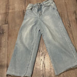 78 & Sunny Women's Wide Leg‎ Cropped Jeans Light Wash Raw Hem Size 8 Blue Photo 0