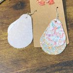 None Women's Glitter Unicorn‎ Earring Set Dangle And Studs Peach Set Vegan Leather Photo 7