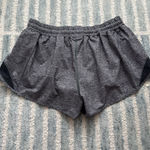 Lululemon  Hotty Hot 2.5" Shorts Photo 1