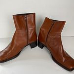 Eddie Bauer Vintage  Woman's Sz 7 Square Toe Heeled Ankle Booties Photo 3