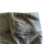 Patagonia Women's Grey/Black Athletic Yoga Leggings S Photo 3