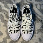 NWT Converse Zebra Stripes Sneakers Size 7🔹 White Photo 1