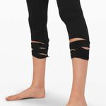 Lululemon  Align Crop 21" *Love Knot Black Women's 8 Photo 8