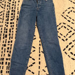 H&M  Jeans Mom High-Waisted Photo 0