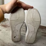 Clarks Cloudsteppers Black Mary Jane shoes 6.5 Photo 2