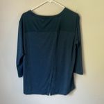 The North Face Women’s 3/4 sleeve navy vented split back shirt, size large 🗝️ Photo 5