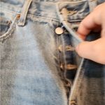 Universal Threads Universal Thread mid rise 90's baggy button fly jeans size womens 8 Photo 2