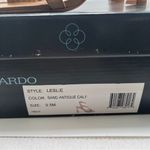 Bernardo NWB  Leather Sandal Leslie size 9.5 beige tan heels strappy  1299 Photo 3