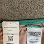 Patagonia Women's Green Swim Bottom size large Photo 2