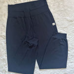 Vuori Pants Women’s Daily Jogger Performance High Rise Black Photo 0