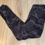 Black and Gray Camouflage camo Leggings tights Size M Photo 0