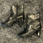 Predictions 🌷 BLACK HEELED BOOT WITH SILVER BUCKLE SIZE 7.5🌷 Photo 1