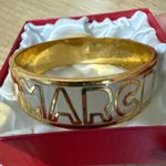 MARC‎ BY MARC JACOBS CREAM ENAMEL GOLD TONED METAL LOGO BANGLE BRACELET 7.5” Photo 0