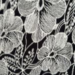 Solitaire  EMBROIDERED TOP SZ: L/XL Photo 4