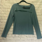 Gap long sleeved ribbed top NWT Photo 0