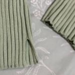 Sincerely Jules Ribbed Knit Top in Soft Green Sz L Size L Photo 1