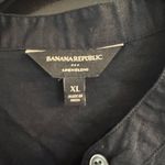 Banana Republic  embroidered linen top Photo 3