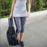 Athleta Black Floral Ditsy Cropped Leggings Medium Photo 6