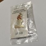 Avon 1996 Olympics Tack Pin Atlanta Georgia Sports Souvenir Pinback Photo 3