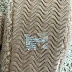 NWOT R2 Womens Sherpa Double Buckle Slide Sandals Size 6 Tan Bernette Photo 3