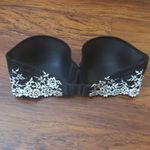 Wacoal  Black White Embroidered Floral Chic Strapless Bandeau Padded Bra Size 32D Photo 1