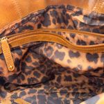 B Makowsky  Brown Textured Leather Tote Bag Gold Hardware Photo 6