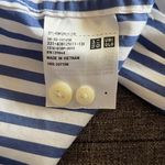 Uniqlo  Blue and White Striped Casual Shirt Size Large Photo 3