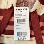 Tilly's Sweatshirt Photo 2