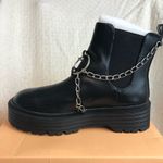 public desire  black chain detail chunky boot Photo 2