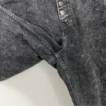 Levi's  Exposed Button Mom Jeans Black Acid Wash Far Fetched Grey Size 32 Photo 5