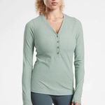 Athleta  Uptempo Ribbed Long Sleeve Henley Size Small Photo 7