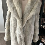 L and B classics Faux fur winter coat size M/L see measurement no size tag white Gray Size M Photo 0