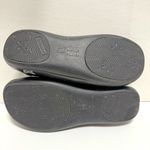 Alegria  Keli PRO Black Emboss Paisley Photo 9