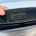 Louise et Cie Authentic  Two-Tone Leather small Crossbody / Magnetic Flap closure Photo 5