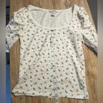 Forever 21  3/4 Sleeve Floral Top Photo 3