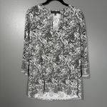 Jasmine & Juliana Women's Black & White Paisley Preppy Top Photo 0