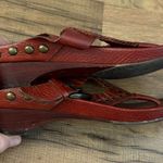 Frye Sandals Brick Red Leather Studded T-Strap Thong Women’s Photo 6