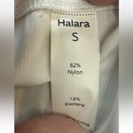 Halara  Crew Neck Sleeveless Cropped Yoga Top White Size Small Photo 7