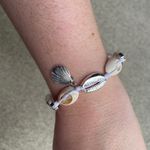 Silver and White Cowrie Shell Natural Bracelet beach vacation tropical new Photo 1